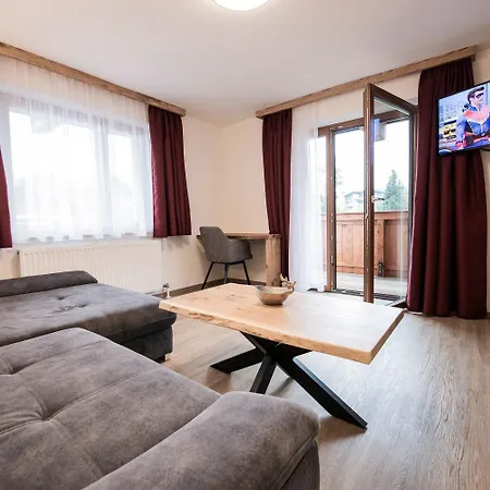 Astenhof Familie Hummel Lägenhet Fügen