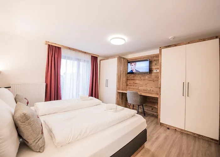 Astenhof Familie Hummel * Fügen